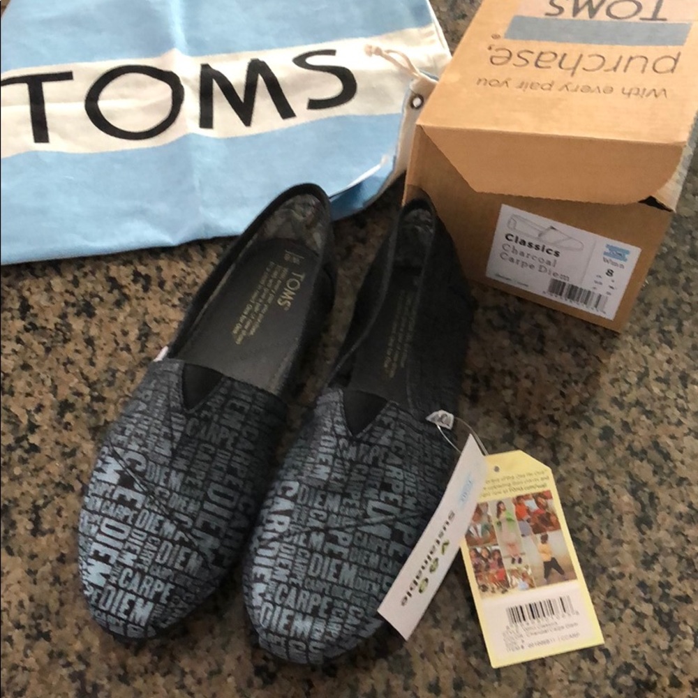 Toms classics charcoal carpe diem women’s 8 NWT